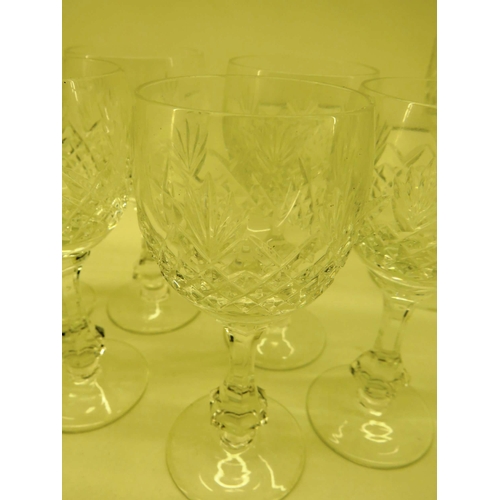 399 - CRYSTAL SELECTION WINE GLASSES, FLUTES AND OTHERS - 25 IN TOTAL