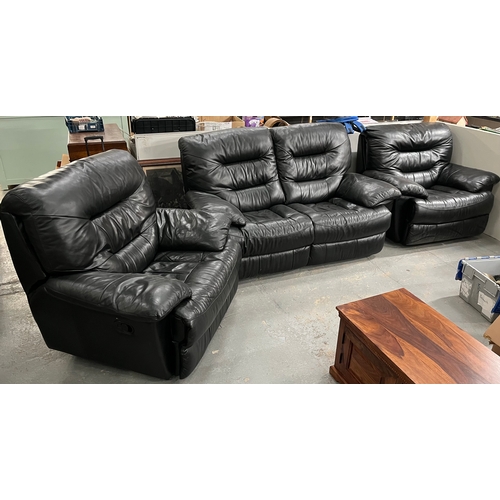 23 - BLACK LEATHER SOFA SUITE TO INCLUDE TWO SEATER AND TWO ARMCHAIRS