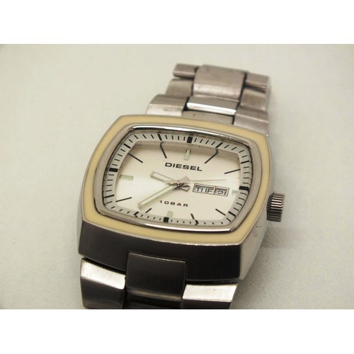 351 - GENTS DIESEL WRISTWATCH - WORKING