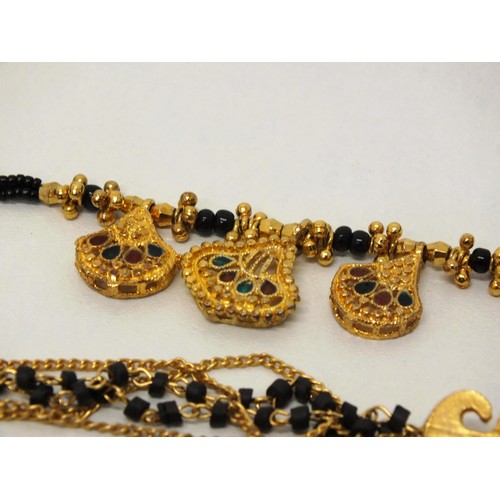 259 - VINTAGE INDIAN MANGALSUTRA BLACK BEAD 16