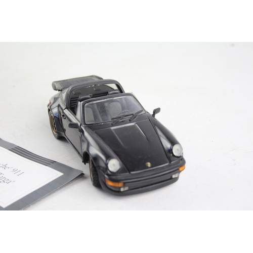 403 - FRANKLIN MINT 1:24 Scale Porche 911 Carrera Targa Diecast Model