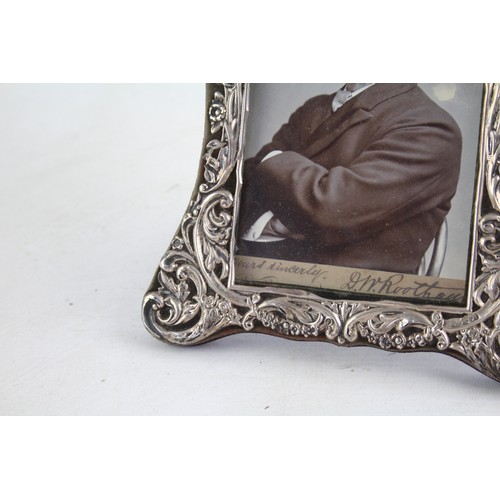 411 - Antique Edwardian Hallmarked Chester STERLING SILVER Photograph Frame (260g)