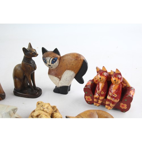 459 - 9 x Assorted STONE / WOODEN Cat Ornaments Inc Cats on a Sofa, Siamese Cat Etc