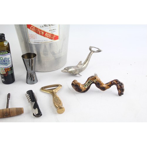 523 - 12x Assorted BREWERIANA Inc Silver Plate Cocktail Shaker, Corkscrews, Stoppers