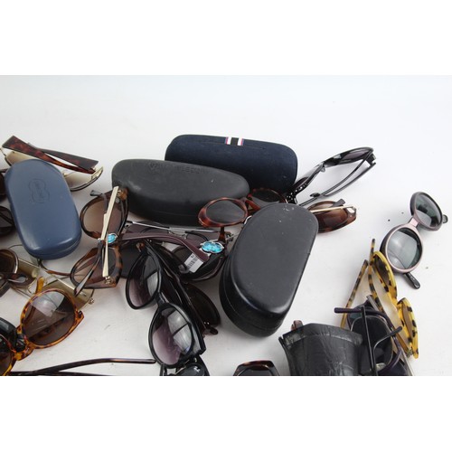 527 - 50 x Assorted SUNGLASSES inc Karen Millen, Givenchy, Tommy Hilfiger etc