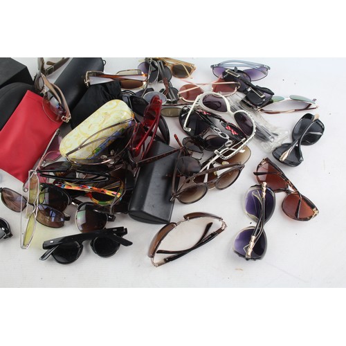 531 - 50 x Assorted SUNGLASSES inc JBK, Armani Exchange, Hugo Boss etc