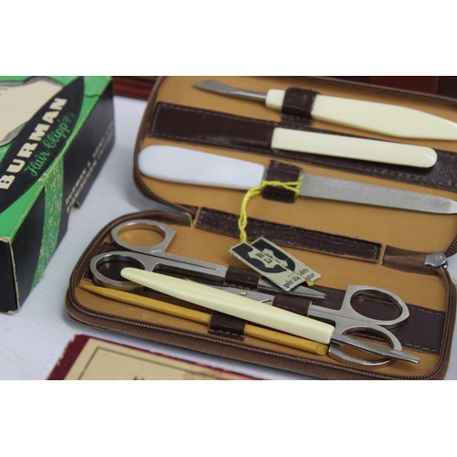 567 - 16 x Assorted Vintage GENTS GROOMING Inc Clippers, Grooming Kit, Cased, Etc