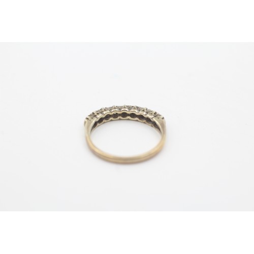 580 - 9ct gold diamond & sapphire half eternity ring (1.3g)- SIZE I