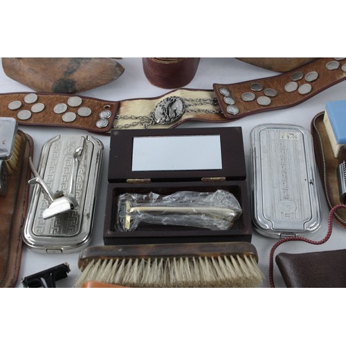 625 - 22 x Assorted Vintage GENTLEMEN'S GROOMING Items Inc Travel Set, Brush Etc