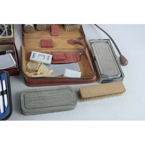 626 - 22 x Assorted Vintage GENTLEMEN'S GROOMING Items Inc Travel Set, Brush Etc