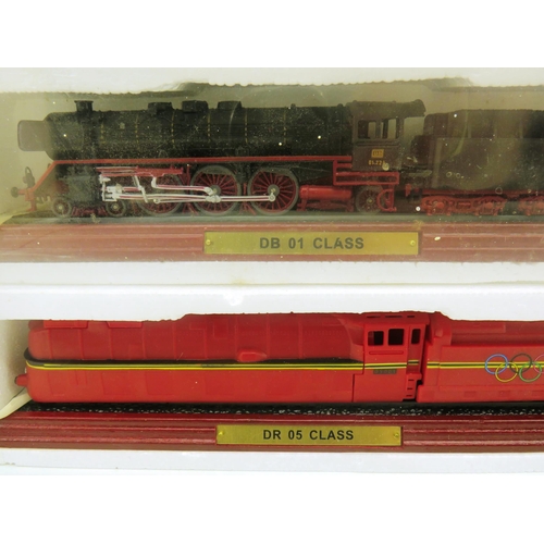 43 - SELECTION OF SEVEN BOXED TRAINS- DR 05 CLASS, UNIONN PACIFIC, DB01, DR18201 PACIFIC, A4 CLASS MALLAR... 