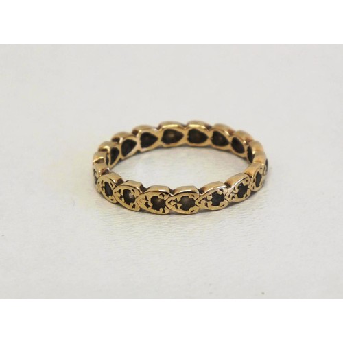 113 - 9ct GOLD HEARTS BAND RING WITH CZ STONES, SIZE N, Weight 2g