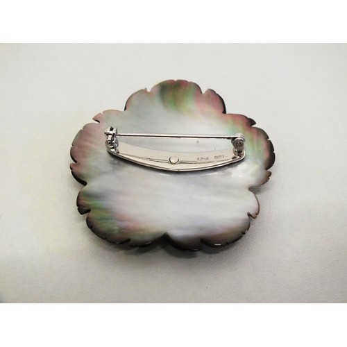 119 - 925 SILVER MOTHER OF PEARL FLOWER BROOCH