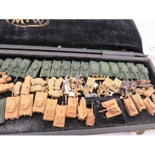 171 - COLLECTION OF VINTAGE DIECAST CORGI AND DINKY MILITARY VEHICLES TANKS ETC INCLUDES MINIATURE TANK SE... 