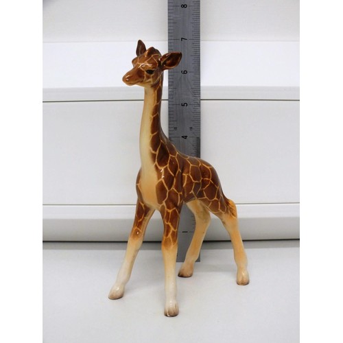 232A - BESWICK GIRAFFE