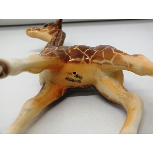 232A - BESWICK GIRAFFE