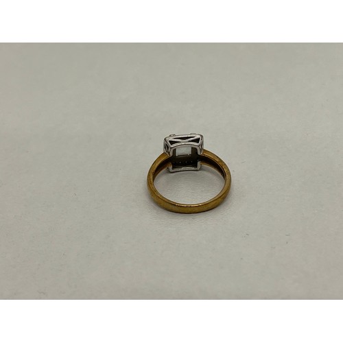 404 - 9ct white & yellow gold diamond & topaz dress ring (3.8g) - size P