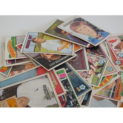 47 - 100 OLD 1970'S FOOTBALLERS CARDS, ABC, TOPPS ETC