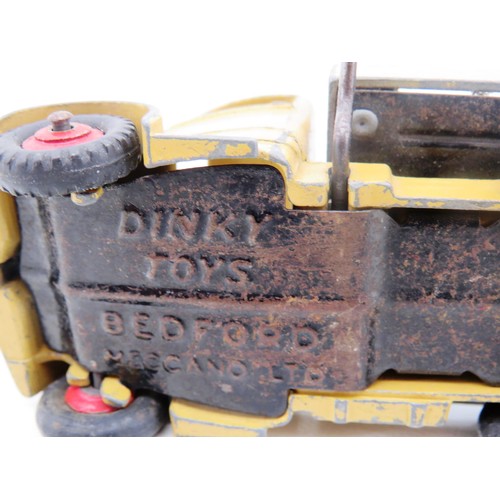 156 - VINTAGE DINKY TOYS DUSTBIN WAGON