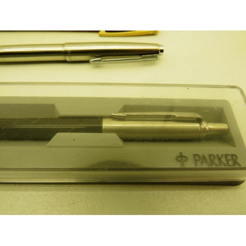 312 - SELECTION OF PENS INCLUDES PARKER, ROTRING MECHANICAL PENCIL etc