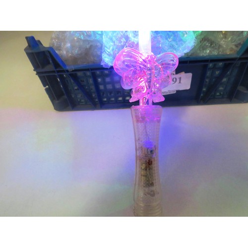 191 - 20 x NEW LIGHT UP BUTTERFLY WANDS