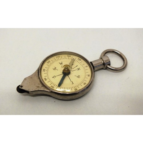 365 - COMPASS WITH CENTIMETERS TO KILOMETERS GAUGE