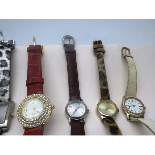 271 - 15 x LADIES QUARTZ WATCHES