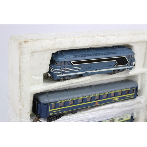 407 - 5 x Vintage JOUEF OO Gauge Locos, Coaches, Track & Rolling Stock