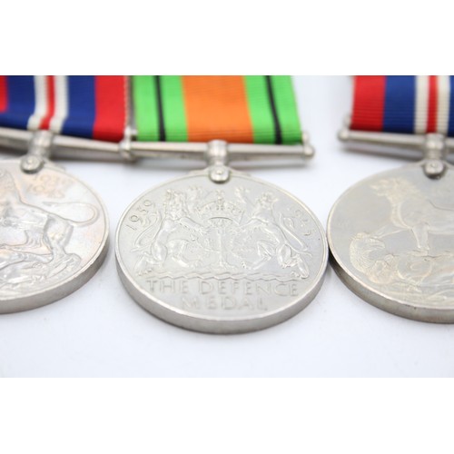 445 - 2 x WW2 Mounted War & Defence Medals