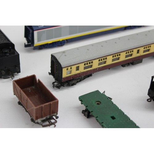 459 - Job Lot Vintage HORNBY / TRIANG OO Gauge Locos, Coach, Tenders & Rolling Stock