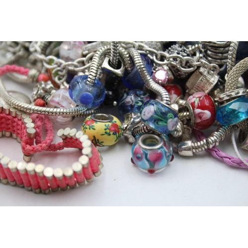 530 - 1.5kg Assorted Fashion Charm Bracelets And Charms