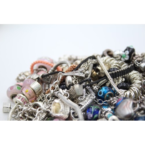 530 - 1.5kg Assorted Fashion Charm Bracelets And Charms