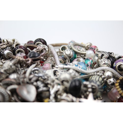 530 - 1.5kg Assorted Fashion Charm Bracelets And Charms