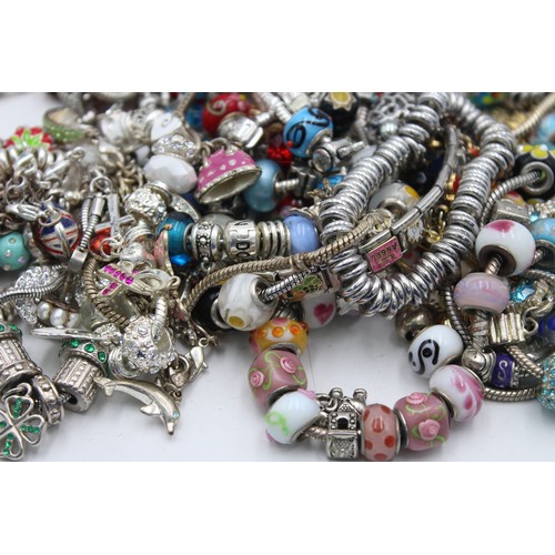 546 - 1.5kg Assorted Fashion Charm Bracelets And Charms