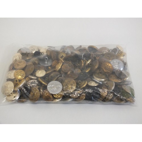 118 - BAG OF 160+ MILITARY BUTTONS