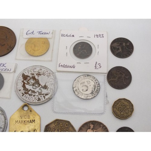 200 - MIXED LOT OF OLD TOKENS AND VARIOUS COINS