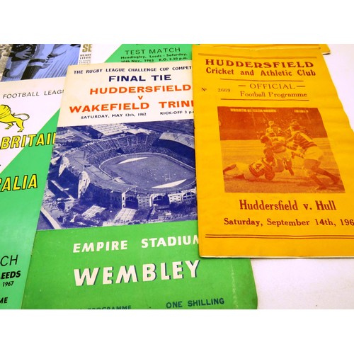 53 - LOT OF RUGBY LEAGUE VINTAGE PROGRAMMES APPROX 100, MAINLY EARLY 1960`S, SOME RARE ISSUES