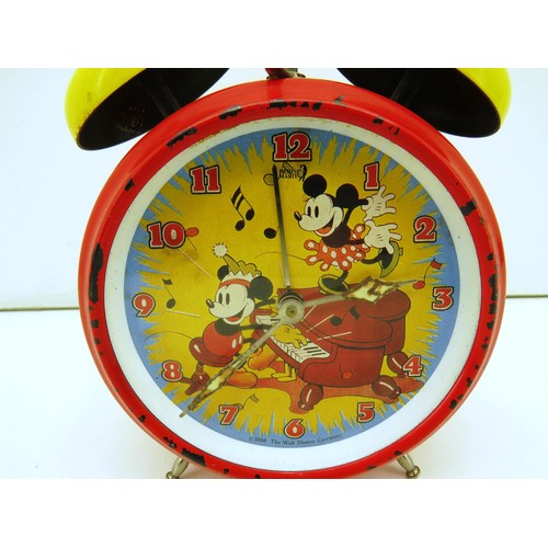 147 - RETRO MICKEY MOUSE ALARM CLOCK OVER WOUND