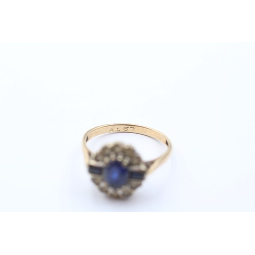 436 - 9ct gold synthetic sapphire & white gemstone dress ring (2.6g) SIZE N