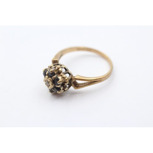 484 - 9ct gold diamond & sapphire floral cluster ring (2.6g) SIZE K