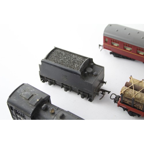 497 - 8x Vintage Oo Gauge JOUEF / TRIANG Inc Loco TR2335, 46201, Coach & Rolling Stock