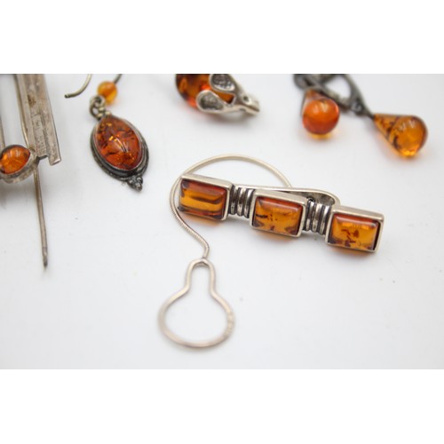 518 - 8 X .925 Amber Set Jewellery (43g)