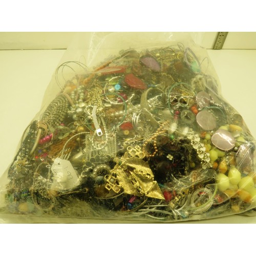 241 - 10KG BAG OF COSTUME JEWELLERY