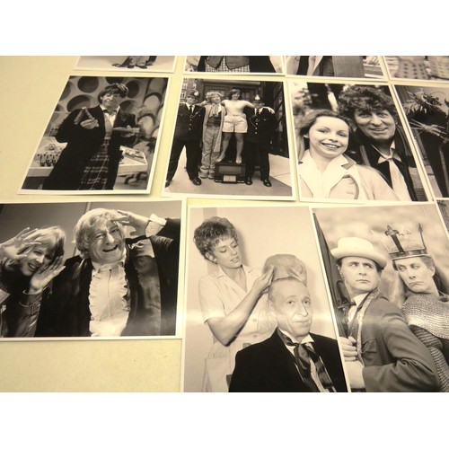 225 - COLLECTION OF DR WHO PHOTOGRAPHS- HARTNELL, TROUGHTON, BAKER - APPROXIMATELY 20