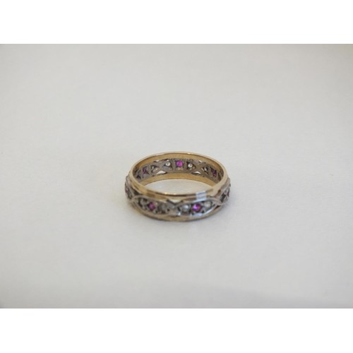 5 - 9ct GOLD & SILVER ETERNITY RING AND BLACK EARRINGS