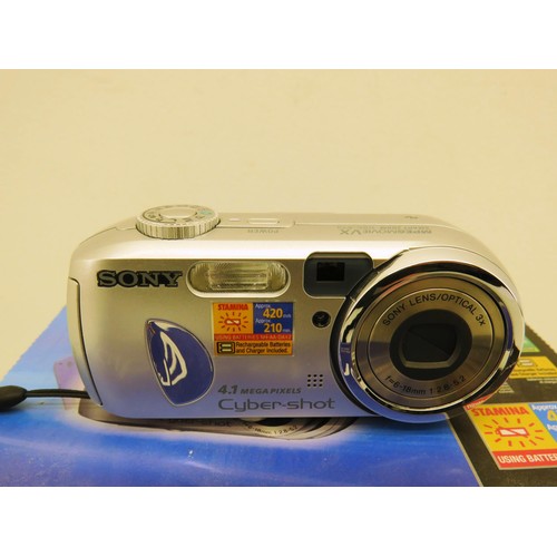 377 - SONY CYBER - SHOT CAMERA IN GOOD WORKING ORDER BOXED WITH CASE CHARGER,  INSTRUCTIONS AND TWO SD CAR... 