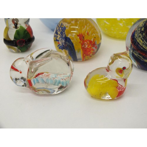 368 - ASSORTED GLASS PAPERWEIGHTS - SEVEN LARGE AND SIX SMALL ANIMAL SHAPED INCLUDES MILLEFIORI