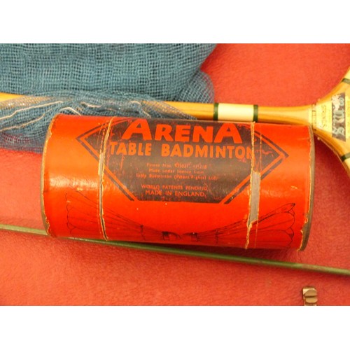 202 - VINTAGE BADMINTON SET