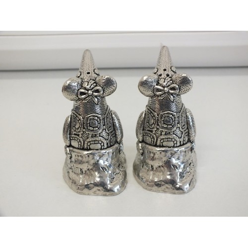 246 - CLANGERS PEWTER MICE SALT AND PEPPER BOXED CRUET- 2002 OLIVER POSTAGE AND PETER FIRMAN