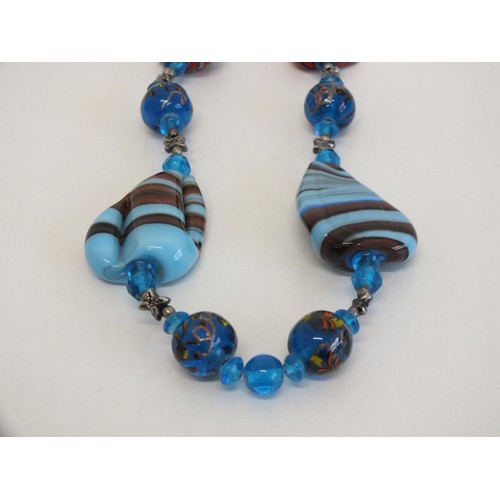 257 - STUNNING BLUE, RED VENETIAN MURANO AND LAMPWORK GLASS CHUNKY BEAD 18